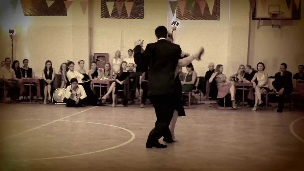 Video thumbnail for Javier Rodrigez y Noelia Barsi 5th Bucharest Tango Fantasia(3) Osvaldo Pugliese-Nochero Soy