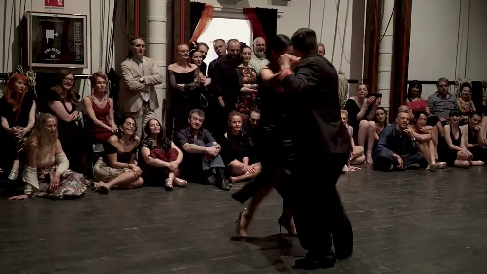 Video thumbnail for Corina Herrera y Octavio Fernandez Milonga Si - tango club - Bologna