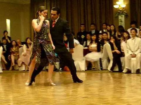 Video thumbnail for 2009 Seoul Tango Festival Grand Milonga - Francisco Forquera y Carolina Bonaventura 02