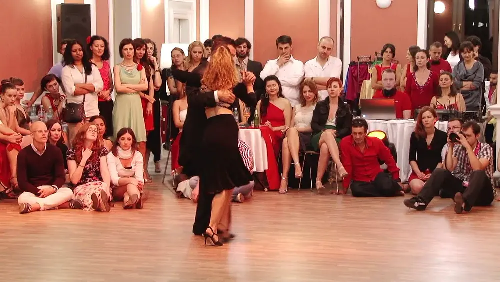 Video thumbnail for Hungarian Night: János Bicsár y Tímea Csikós - Tango Cazino 2013 - 4/5