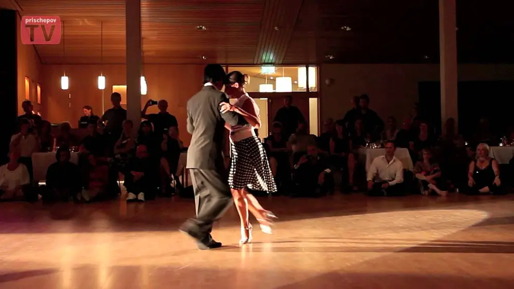 Video thumbnail for Javier Rodriguez & Andrea Missé 4-4, Tangocamp Sweden 2011 - Hotel Tylösand http://prischepov.ru