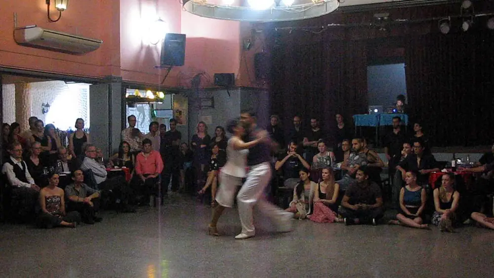 Video thumbnail for DANA FRIGOLI y ADRIAN FERREYRA en Viva La Pepa Milonga 2016 (1/4)