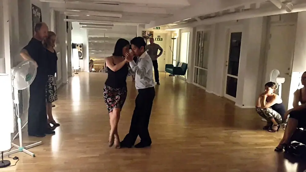 Video thumbnail for Tango Corazón Practica Step of the Day  6 with Julieta Qüesta and Rauli Choque