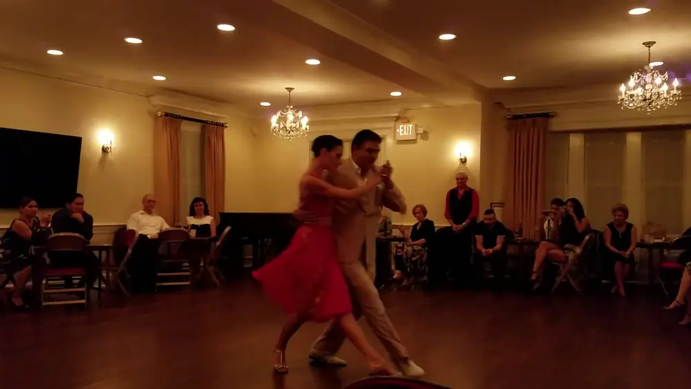 Video thumbnail for Virginia Vasconi & Julio Balmaceda dancing Tango at El Chamuyo