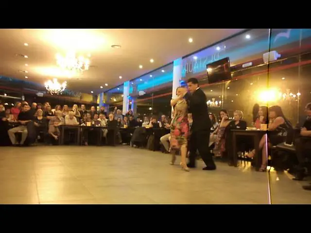 Video thumbnail for Sabrina & Ruben Veliz en Mar del Plata ( vals ) Milonga en el Mirador del Cabo, Septiembre 2013