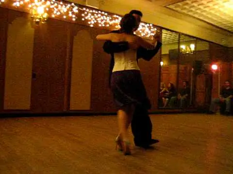 Video thumbnail for Gustavo Benzecry Sabá and María Oliver performing Milonga @ Dance Tango NYC 2010