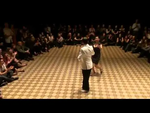 Video thumbnail for Sebastián Missé & Andrea Reyero au Patio de Tango (2)