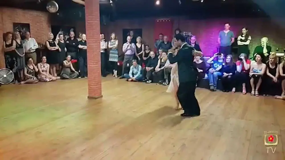 Video thumbnail for Ozgur Demir, Marina Marques - Juan D’Arienzo - Bien Pulenta 2/4