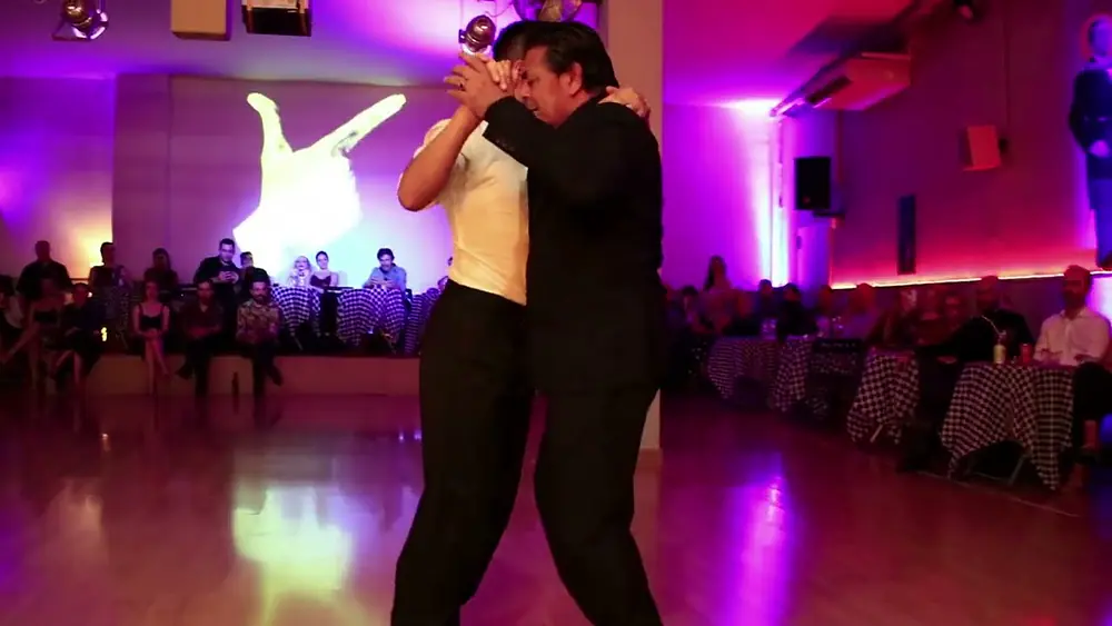 Video thumbnail for Luis y Agustín Rojas junto a Antonia Barrera, Victoria Olivella - Trenzas - Salgán y Rivero