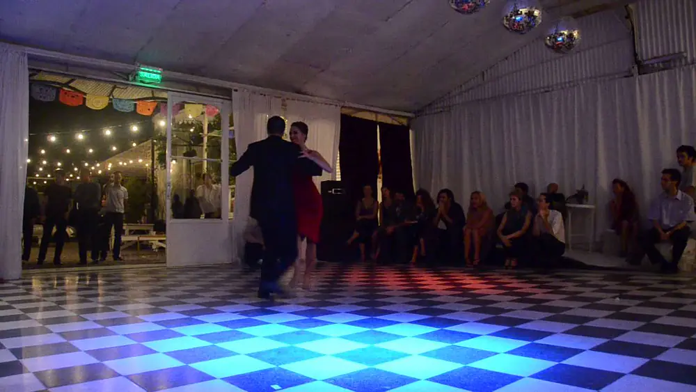 Video thumbnail for Rodrigo Palacios y Agustina Berenstein en La Bicicleta Milonga! 3