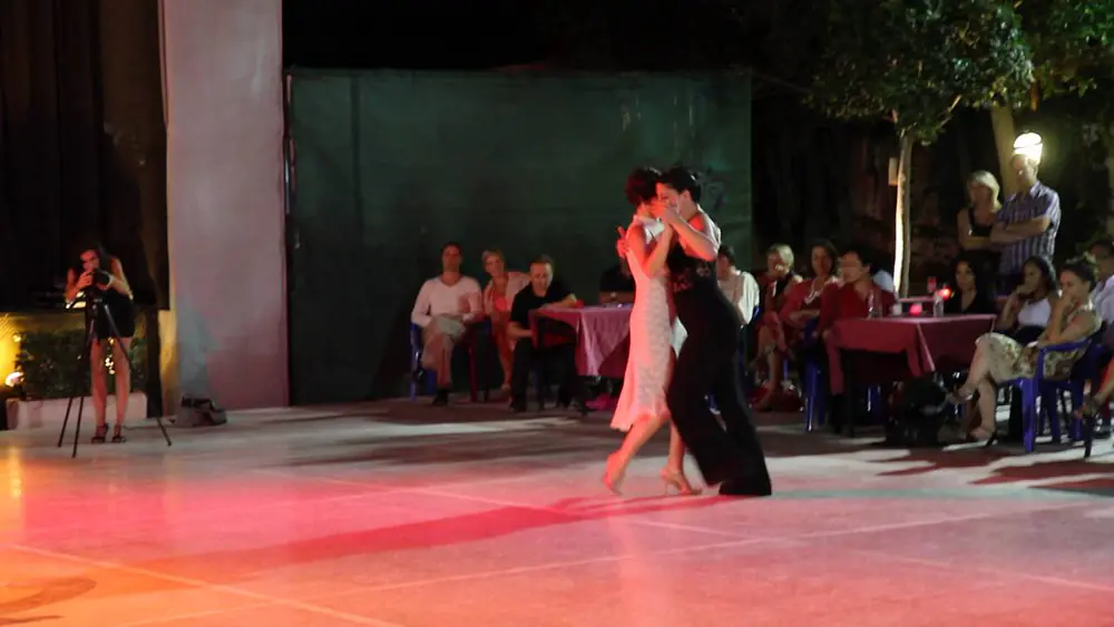 Video thumbnail for Sitges Tango Festival 2016 - Mariana Lopez Cattini y Irina Miro 2