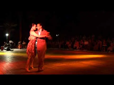 Video thumbnail for 2007 4° Milongueando Tango Festival Leandro Palou e Romina Godoy ballano "Flor de Montserrat"