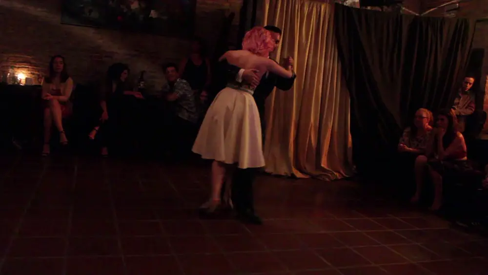 Video thumbnail for Carolina Couto y Emanuel Ledesma - 23/10/16 - La Cachivachería 3/3