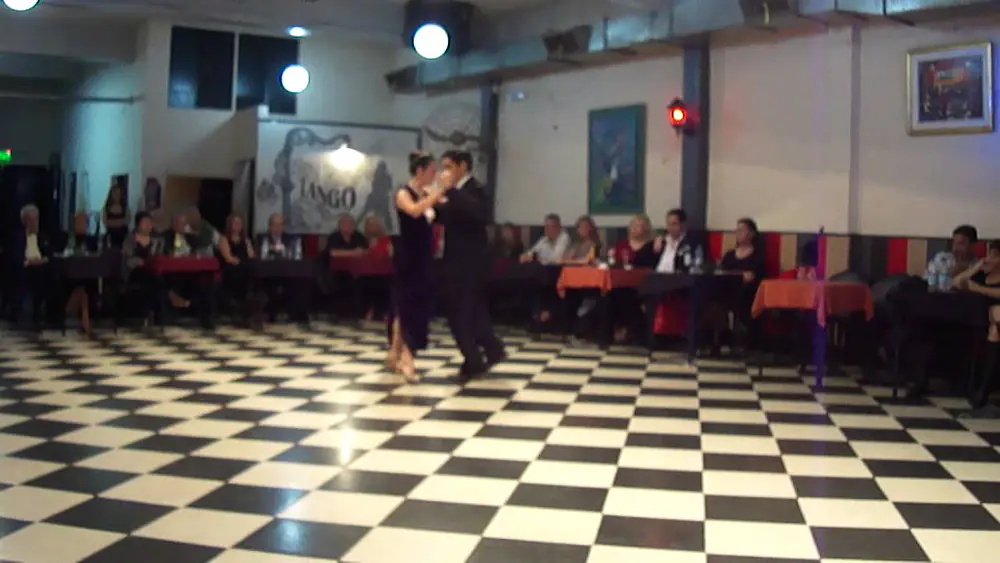 Video thumbnail for Sin Rumo, bailan Ana Barros y Facundo Marcos Arnedo 1/3