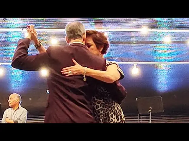 Video thumbnail for Seguime si podés (Pugliese) Elina Roldan y El Turco Suaya. Milonga Federal 20jun24 (2/3)