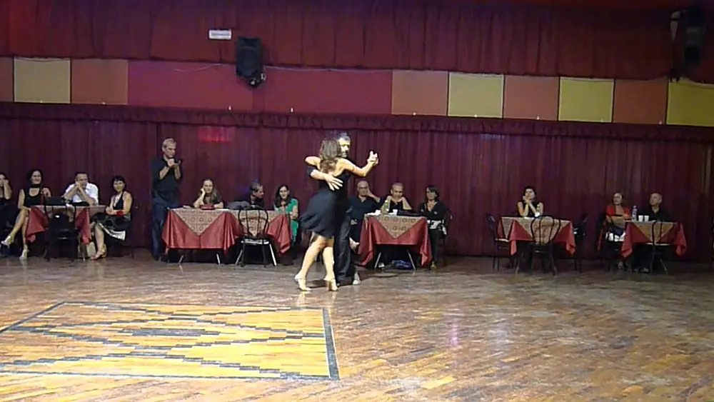 Video thumbnail for Paolo Cioffi e Valentina Giannini, La colegiala (Foxtrot) - Tango milonguero
