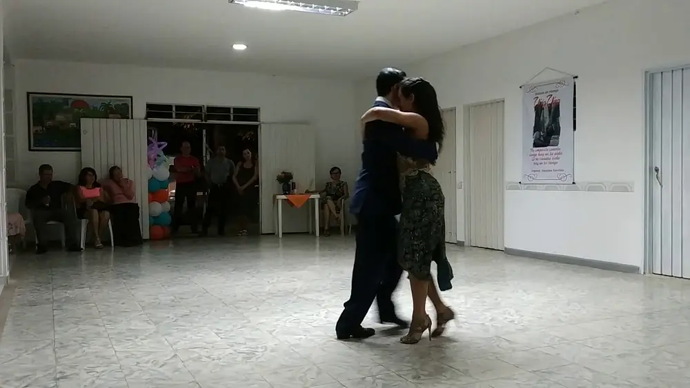 Video thumbnail for Miedo - Juan D'arienzo (Vals) Bailan: Juan David Vargas y Paulina Mejía.
