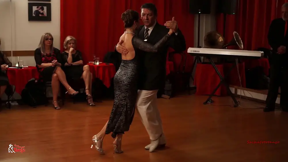 Video thumbnail for Dias de Tango - Ricardo Calvo y Sandra Messina- Esibizione 4