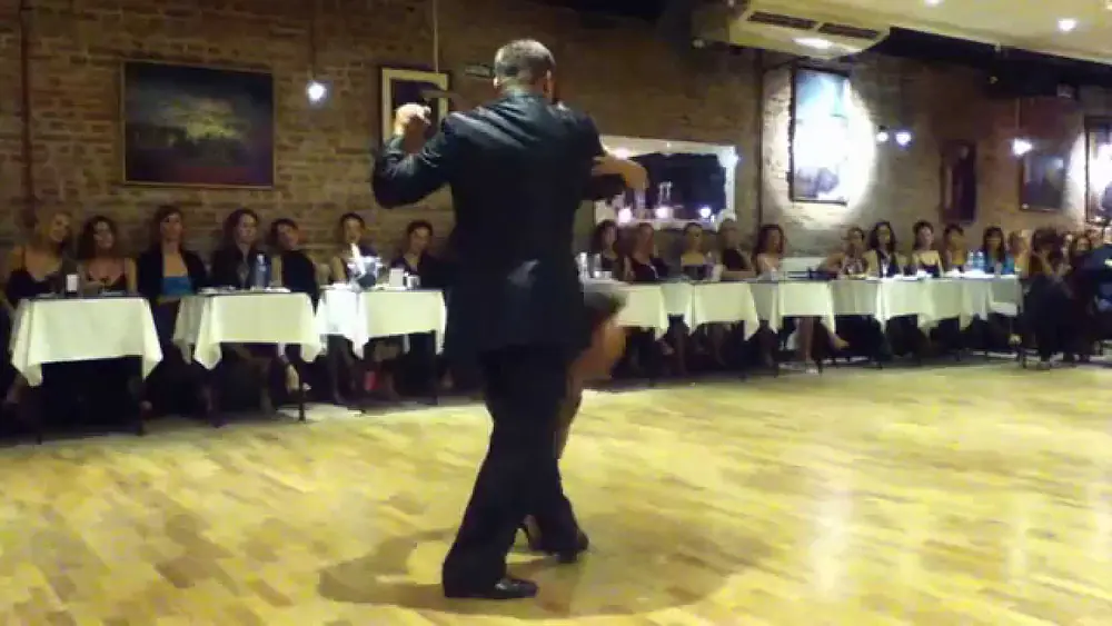 Video thumbnail for Bailaron Carla Espinoza & Gabriel Misse, en la milonga Los Cachirulos. Part.4 - 04/07/15