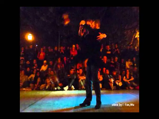 Video thumbnail for Claudio Gonzales y Melina Brufman: " La Cumparsita " 30 / 10 / 2011