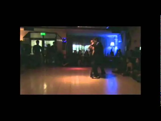 Video thumbnail for José Manrique Natalia Pombo TANGO X ARGENTINOS 2011 en Milonga 10