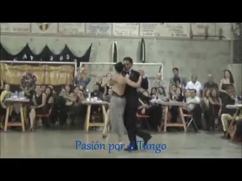 Video thumbnail for FLORENCIA LABIANO y HERNAN RODRIGUEZ Bailando el Tango YO en la MILONGA del MORAN