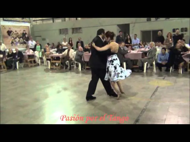 Video thumbnail for PAOLA TACCHETTI y JOSE LUIS FERRARO bailando el tango EL MARNE en la MILONGA DEL MORAN