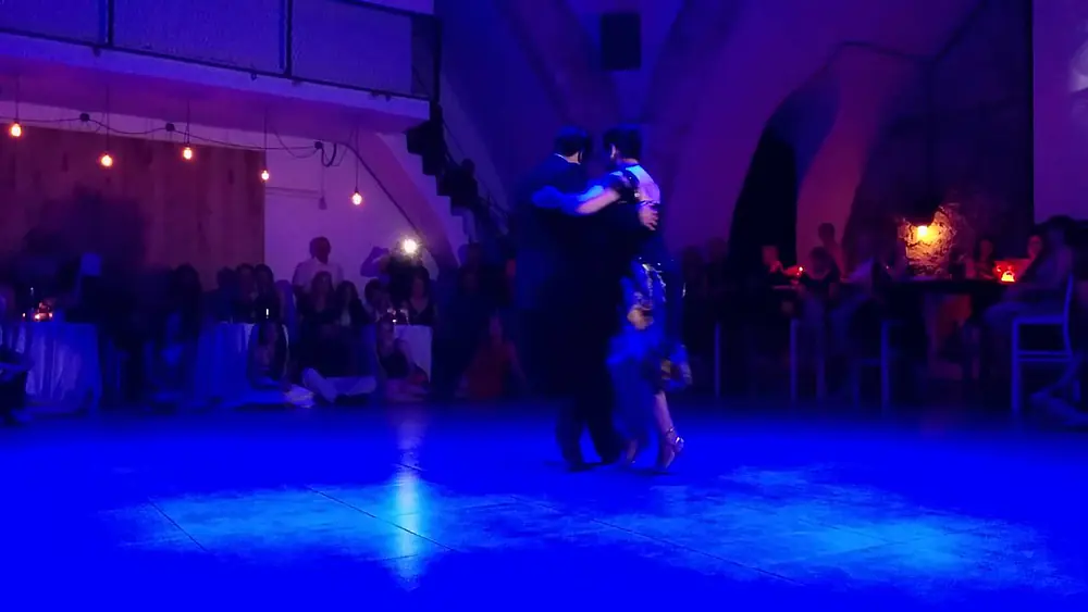 Video thumbnail for Facundo de la Cruz y Paola Sanz - (2) - Milonga Tel-Aviv 27-06-2015