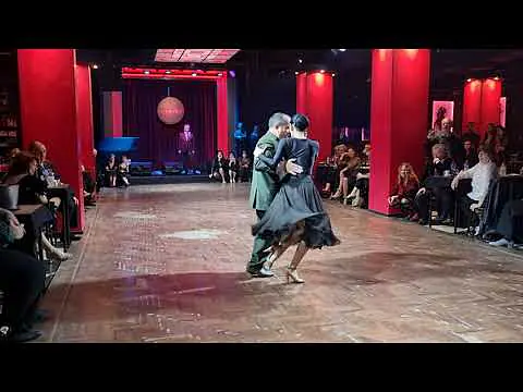 Video thumbnail for Hernan Alvarez Prieto y Natalia Hills 2/4 Milonga Malena