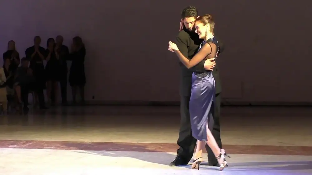 Video thumbnail for GASTON GODOY Y LAURA ATIENZA - GNERACION TANGO