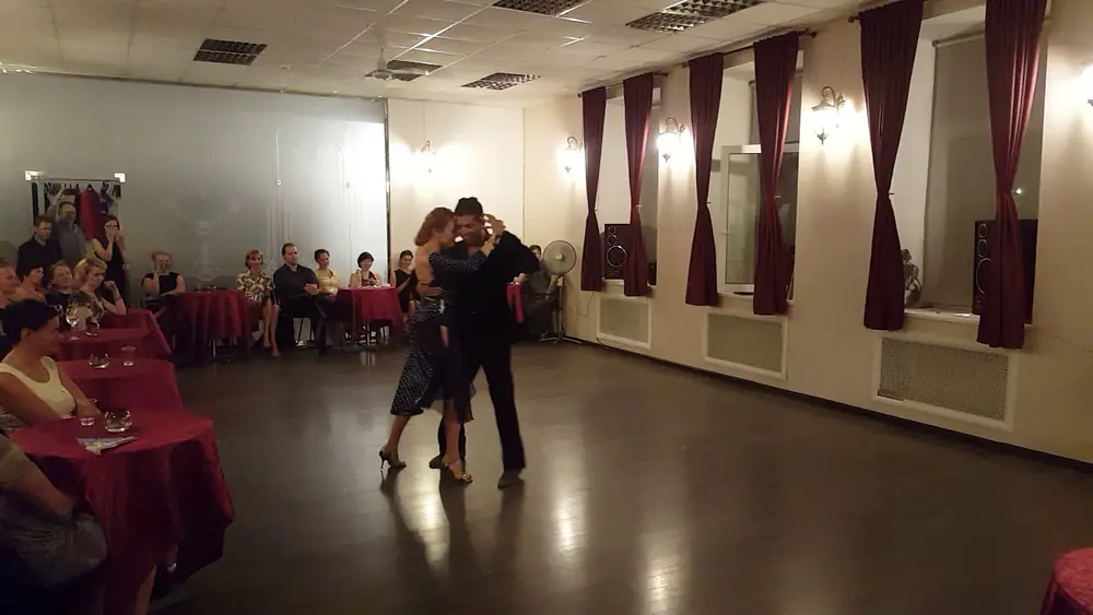 Video thumbnail for Alejandro Marce Herlan(ARG) & Karina "Lilu" Dovbush @ Milonga "El Salon" 3/4