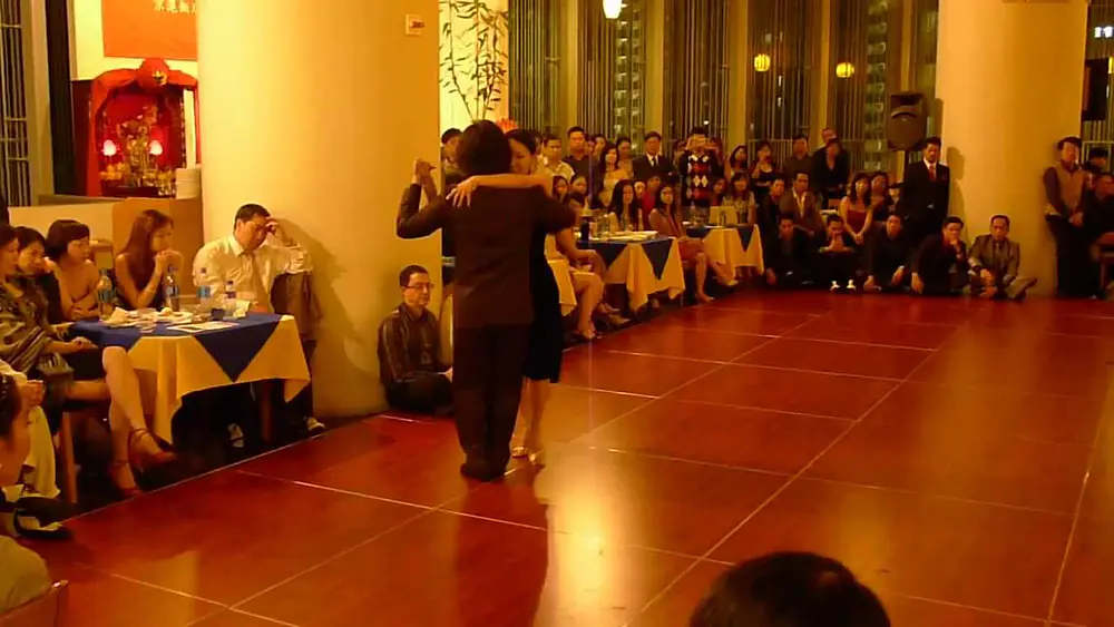 Video thumbnail for Leonel Hung-Yut Chen & Florencia Hwayi Han - 2012 HK Tango Festival