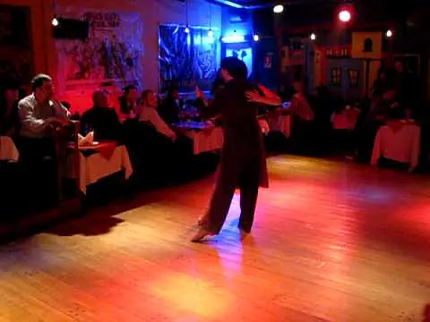 Video thumbnail for Alejandro Hermina y Paulina Cazabon, Milonga 1