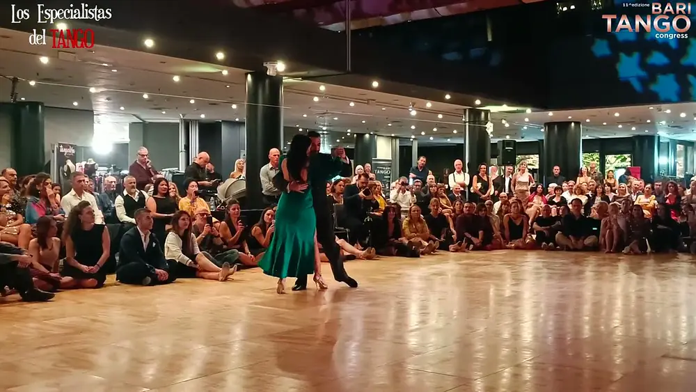 Video thumbnail for Gioia Abballe y Simone Facchini @ Bari Tango Congress 2023_2/3