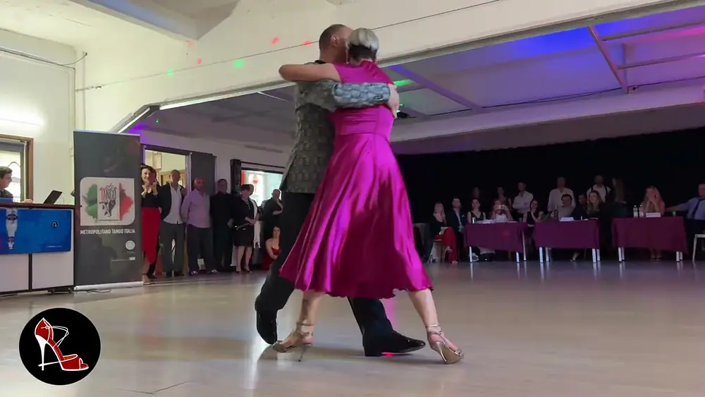 Video thumbnail for Paola Pinessi y Alberto Bersini - Arrabal @ Italian tango cup