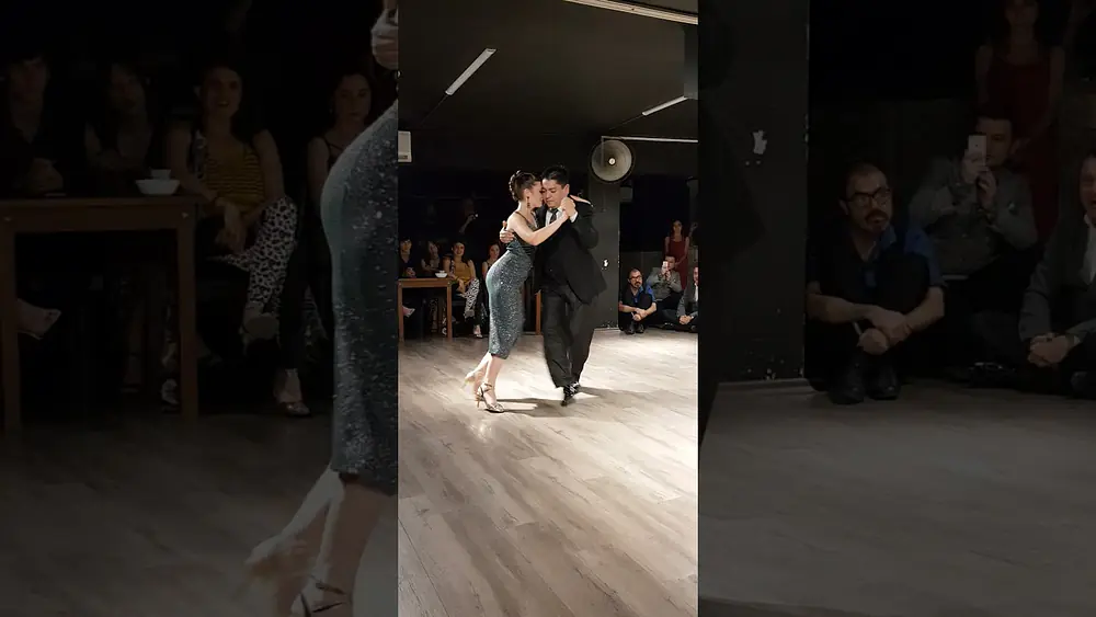 Video thumbnail for Carlitos Espinoza & Agustina Piaggio / Parque Patricios / Francisco Lomuto Y Şu Orquesta Tipica  3/4