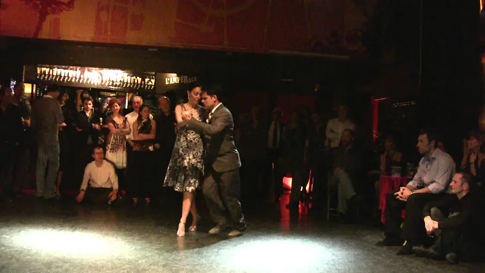 Video thumbnail for le tango Caricias par Pedro Ochoa et Cécile Boucris