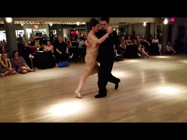 Video thumbnail for Argentine tango: Florencia Borgnia & Marcos Pereira - Saca chispas