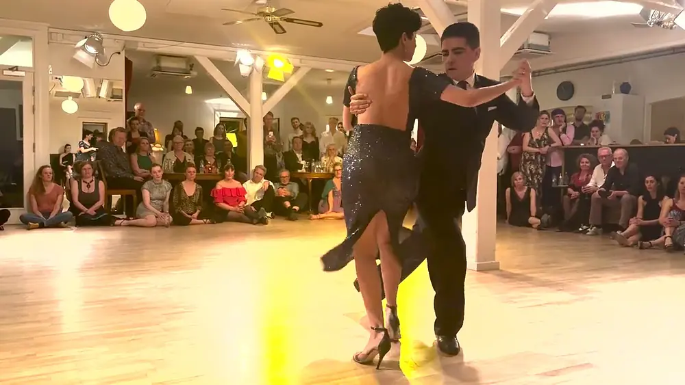 Video thumbnail for Marina Teves & Rodrigo Videla - No Me Extraña