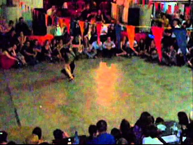Video thumbnail for Javier Rodriguez y Andrea Misse En el Moran