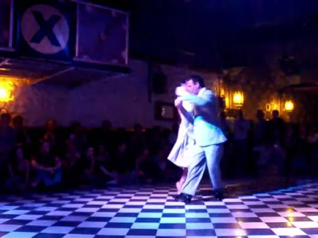 Video thumbnail for Fabian Peralta and Lorena Ermocida are performing in Practica X in 2011-01-04_1