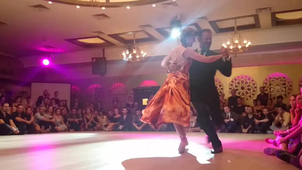 Video thumbnail for Fabian Peralta & Josefina Bermudez .Juan D'Arienzo /Meta Fierro (3-5) İst.Express Tango Fest2016