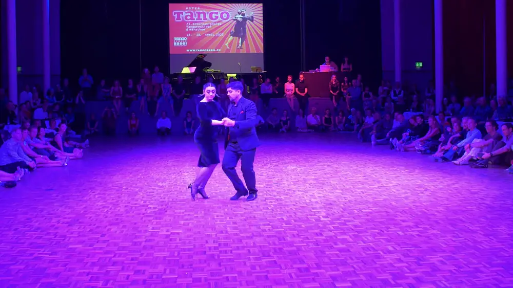 Video thumbnail for Ariadna Naveira & Fernando Sanchez bailan Ariel Ramirez - Cordoba De Antaño