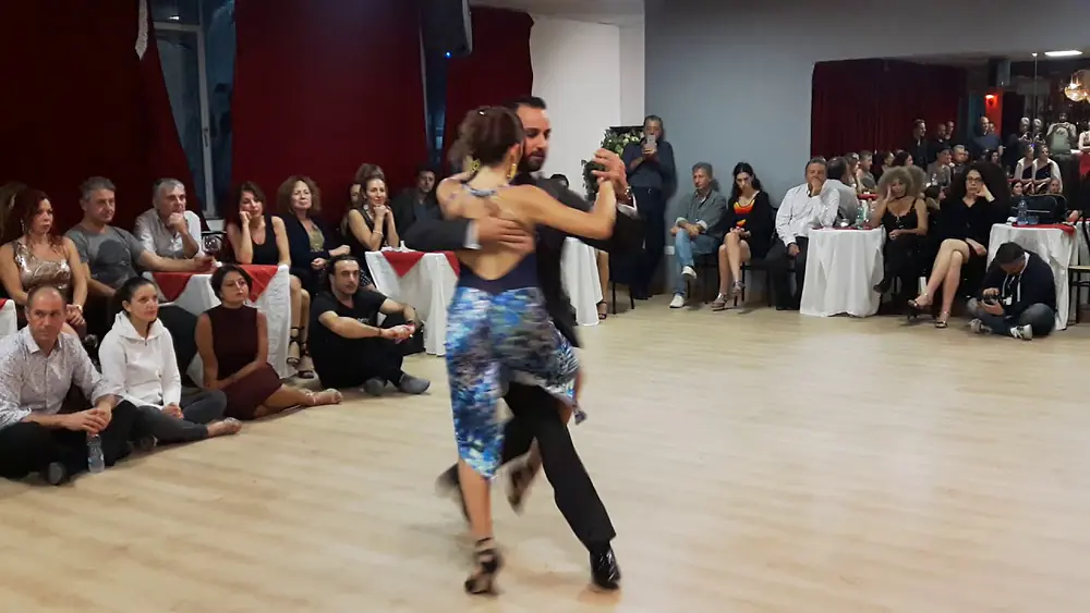 Video thumbnail for Esibizione di Luca Morale​ e Francesca Santangelo​ al Winter Tango feat Milongas Napoli