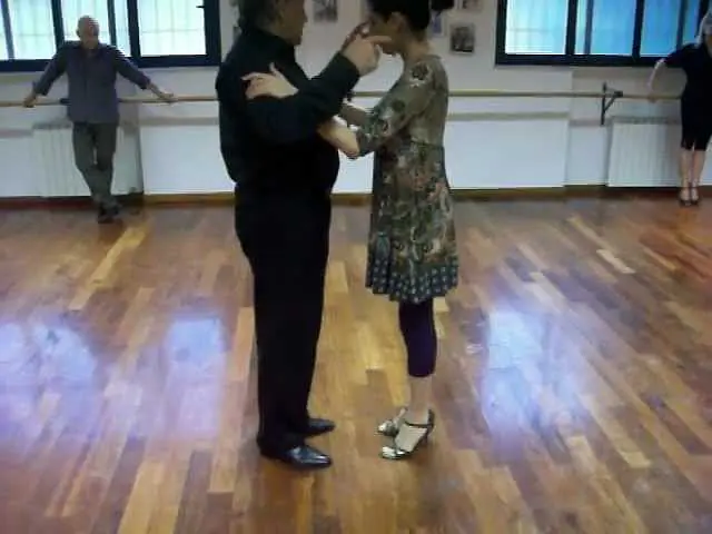 Video thumbnail for Gerardo Quiroz e Cristiana Casuscelli - El orden de los factores no altera el producto