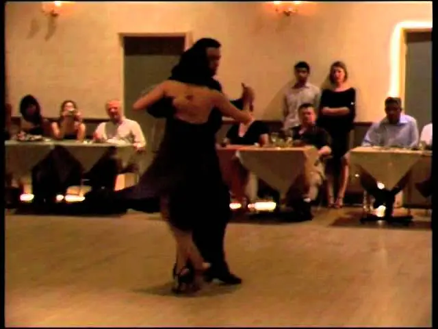 Video thumbnail for Alejandro Hermida & Nayla Vacca - Tango South London - (1)