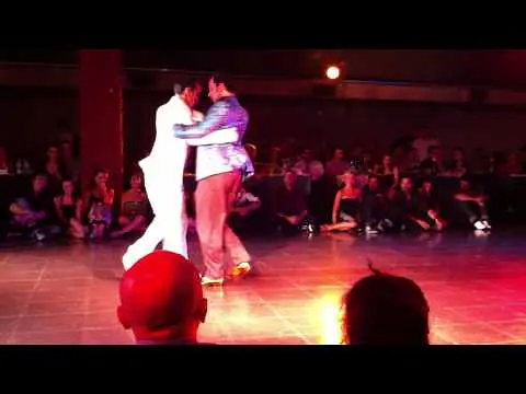 Video thumbnail for Maurizio Ghella y Martin Maldonado a la Viruta - Misterio tango festival 2013