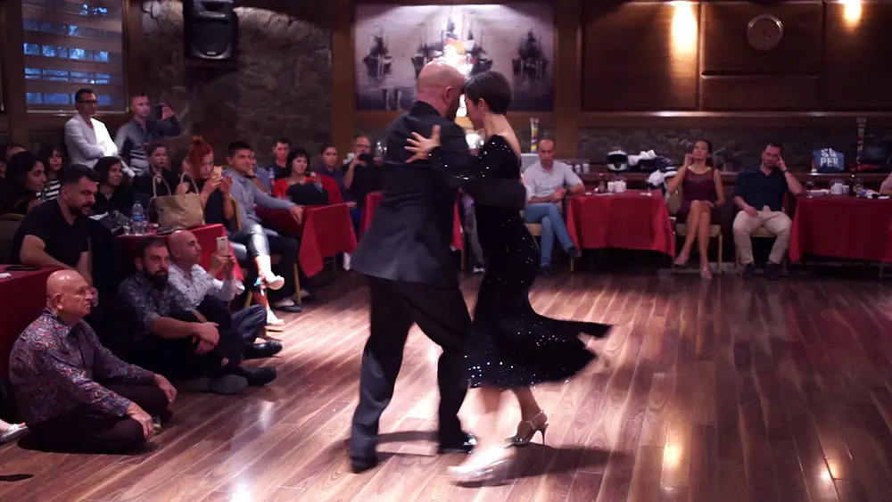Video thumbnail for Alper Ergökmen & Selen Sürek / De Pura Cepa - 3/5