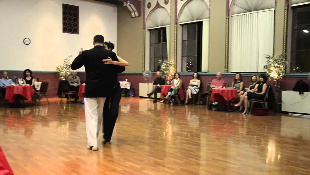 Video thumbnail for Damian Thompson and Mariana Ancarola, Papas Calientes