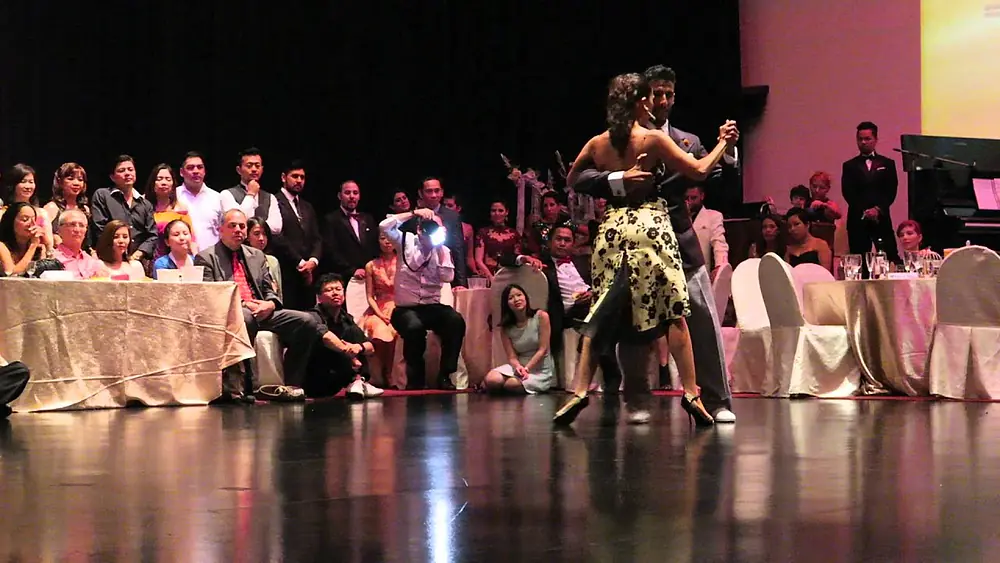 Video thumbnail for Virginia Gomez & Christian Marquez 2/2 at Sinapore Festival 2015